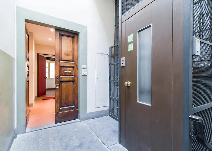Della Scala Modern Apartment