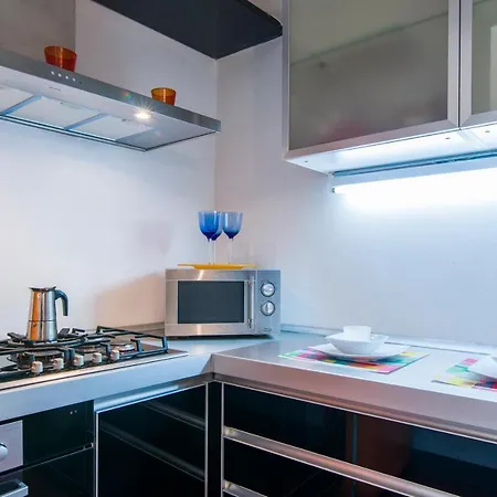 Della Scala Modern Apartment Florence Room photo
